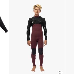 VISSLA 7 Seas Boys Wetsuit in Black and Burgundy 4/3 youth 14